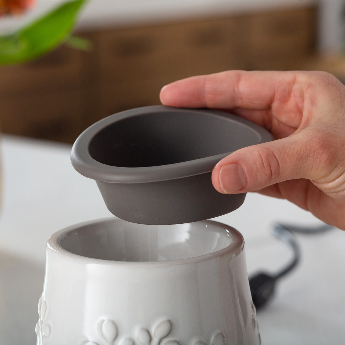 Natural Linen Flip Dish Plug-In Wax Warmer